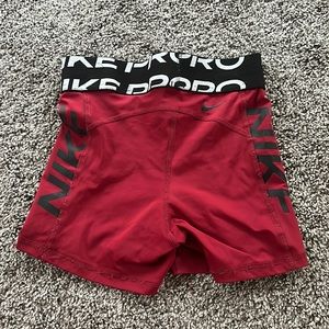 Red Nike pro